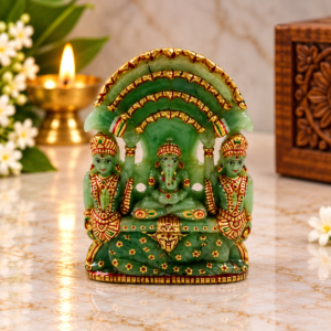 Emerald Shankheswar Parshwanath Ji