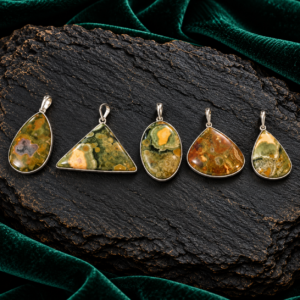 Larolite Pendant
