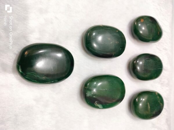 Green Zade Palm Stone