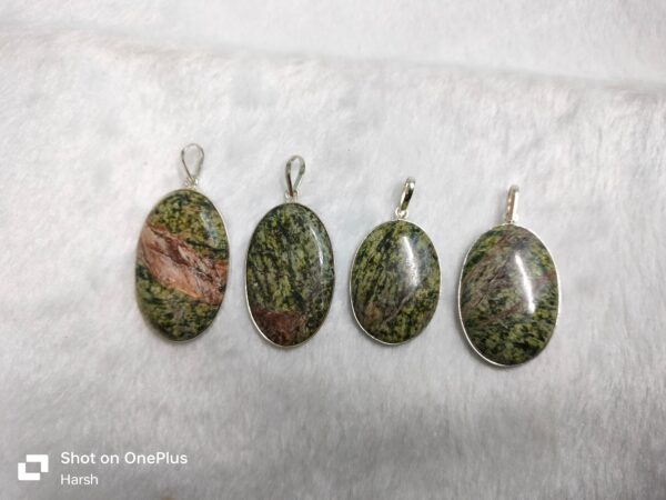 Serpentine Pendant