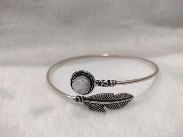 Rainbow Moonstone Metal Kada