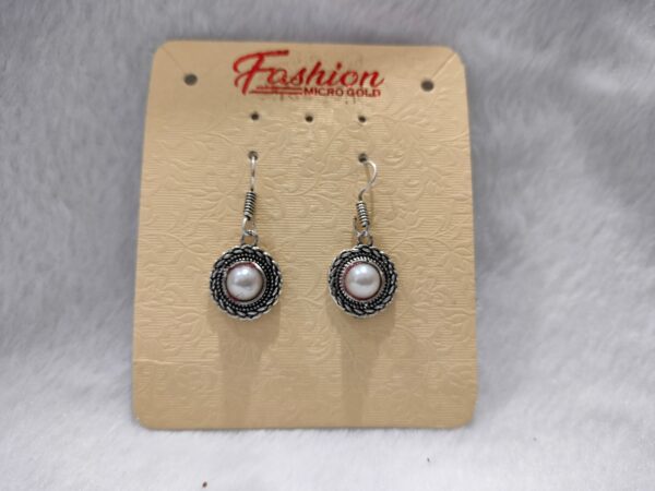 Pearl Earing