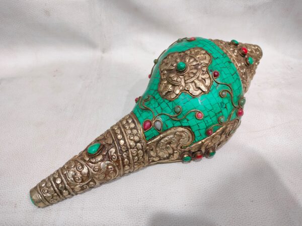 Nepali Metal Shankh With Turquoise