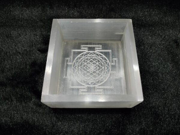 Selenite Carving Shreeyantra Box