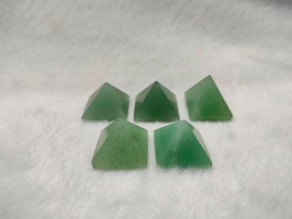 Green Avenchurine Pyramid