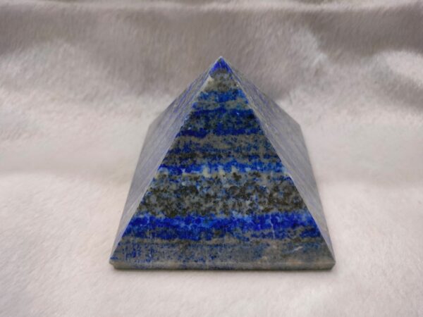 Lepis Lazuli Pyramid