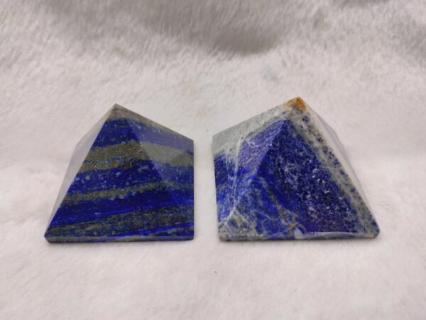 Lepis Lazuli Pyramid
