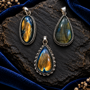 Lebradorite Pendent